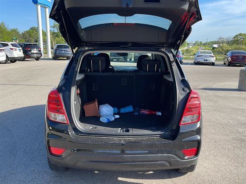 Used 2020 Chevrolet Trax LS w/ Tint and Cruise Package AWD/4WD image 15