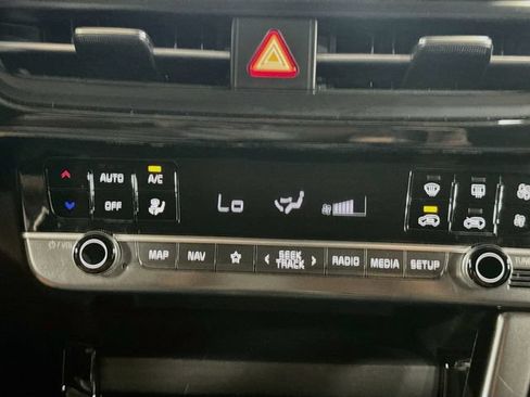 Used 2024 Kia Seltos S AWD/4WD image 16