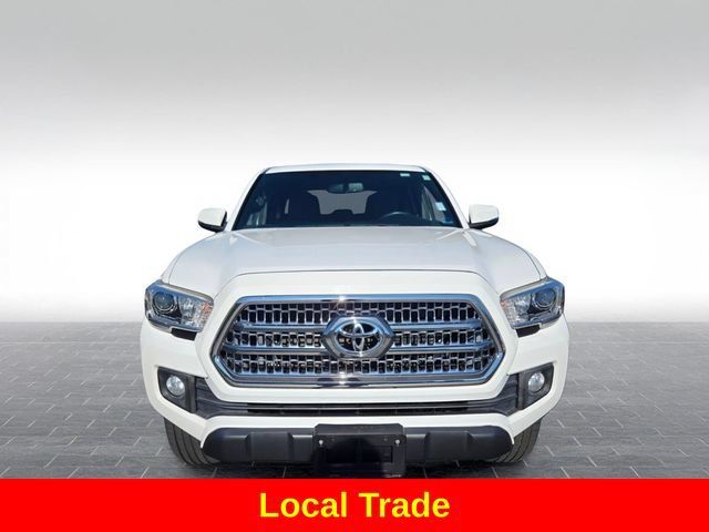 Used 2017 Toyota Tacoma TRD Off-Road w/ Tow Package (A/T) AWD/4WD image 2