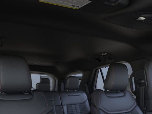 Used 2025 Ford Explorer ST-Line w/ Premium Package RWD image 22