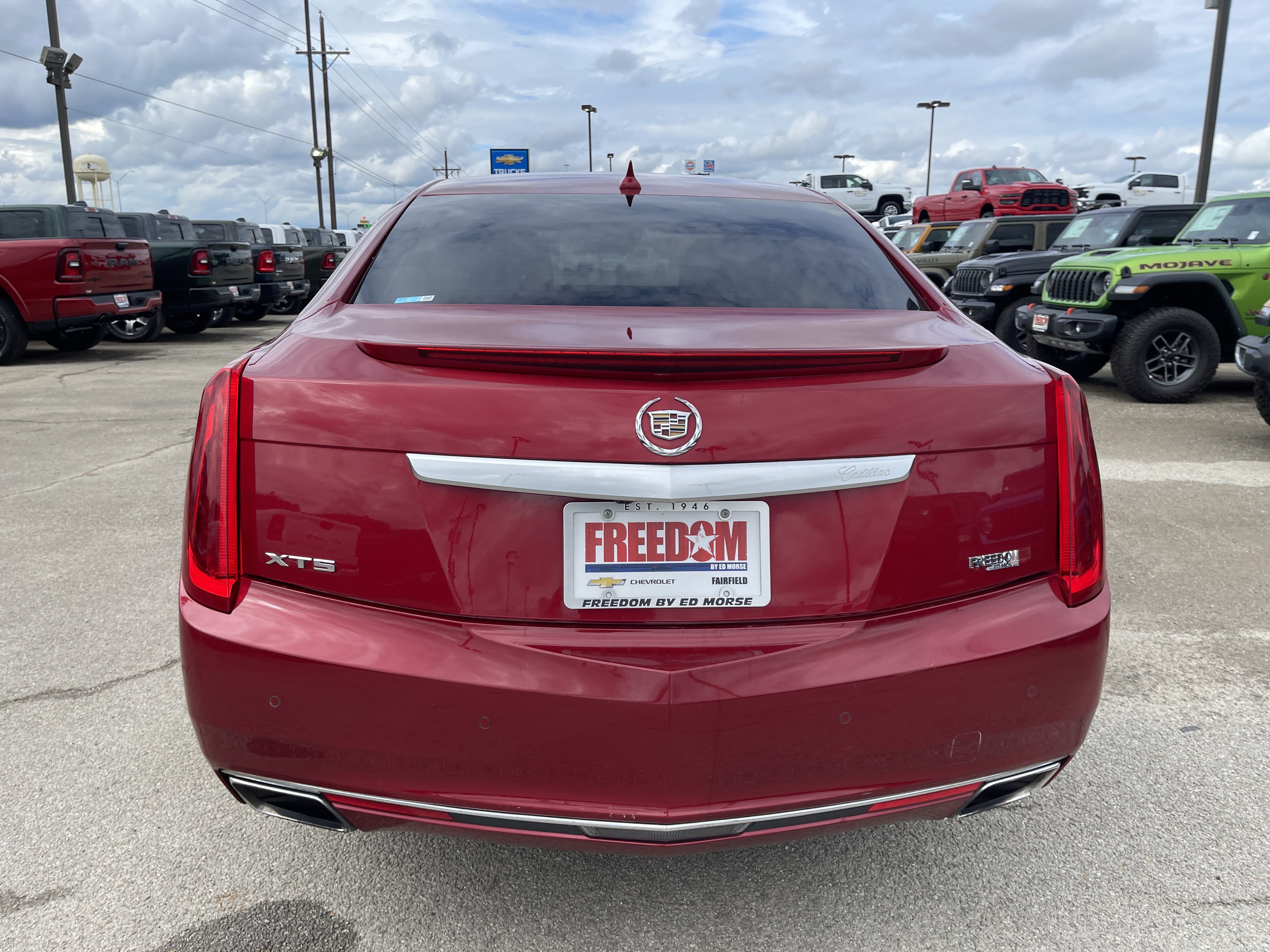 Used 2013 Cadillac XTS Premium FWD image 3