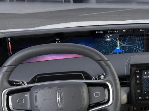 New 2026 Lincoln Nautilus Premier image 13