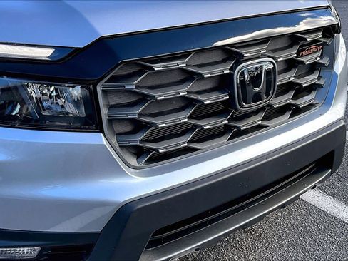 Certified 2024 Honda Passport TrailSport image 30