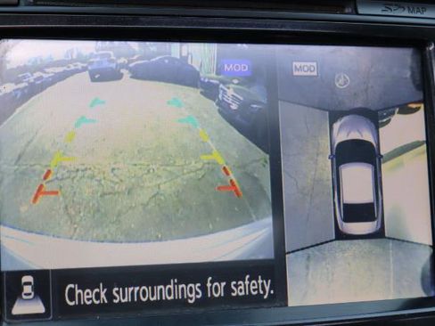 Used 2017 Nissan Maxima Platinum image 14