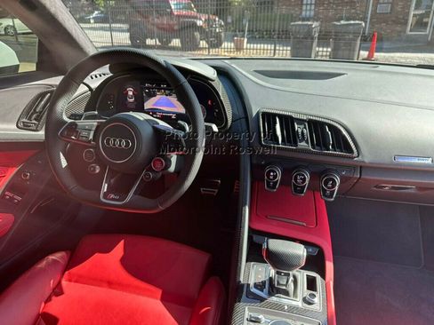 Used 2023 Audi R8 V10 performance RWD image 27