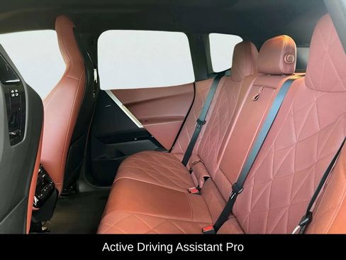 Used 2023 BMW iX xDrive50 w/ Premium Package image 19