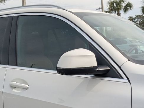 New 2026 BMW X5 sDrive40i image 13