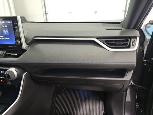 Used 2022 Toyota RAV4 XSE w/ XSE Grade Weather Package AWD/4WD image 39