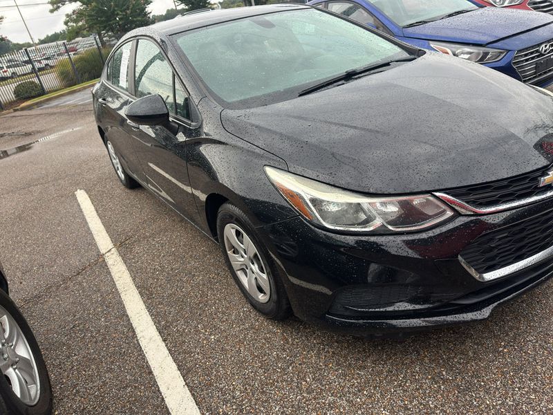 Used 2017 Chevrolet Cruze LS image 1