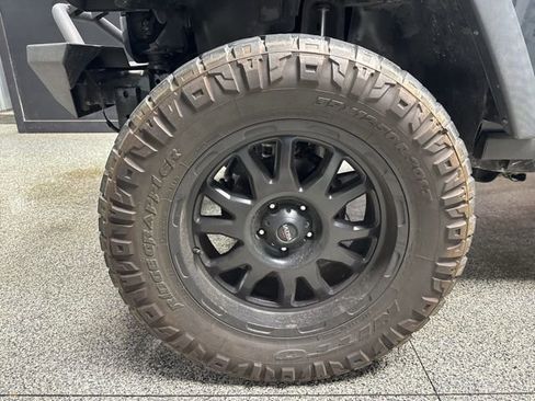 Used 2017 Jeep Wrangler Unlimited Sport w/ Quick Order Package 24S image 3