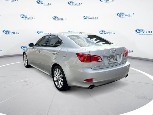 Used 2010 Lexus IS 250 RWD image 3
