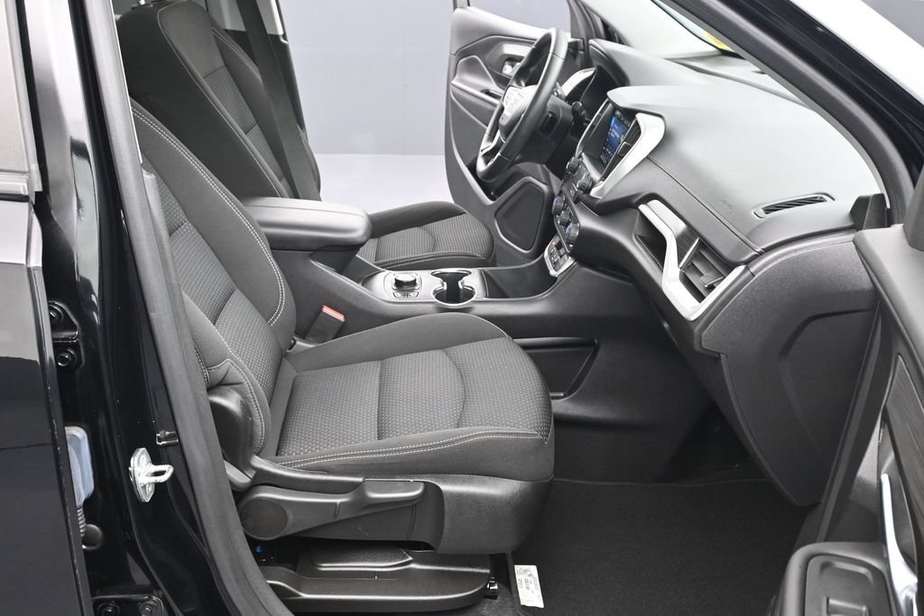 Certified 2023 GMC Terrain SLE w/ Driver Convenience Package AWD/4WD image 11