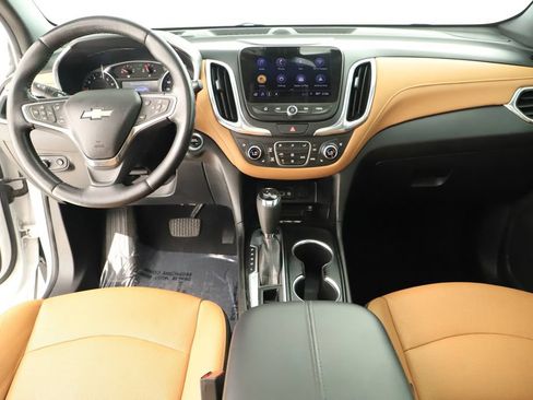 Used 2020 Chevrolet Equinox Premier FWD image 17