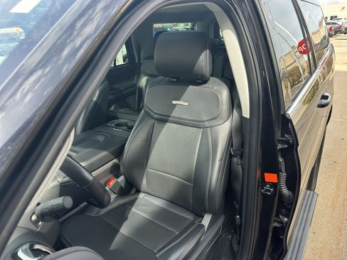 Used 2025 Ford Expedition Max Platinum image 28