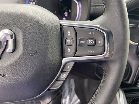 New 2025 RAM 3500 Laramie AWD/4WD image 31