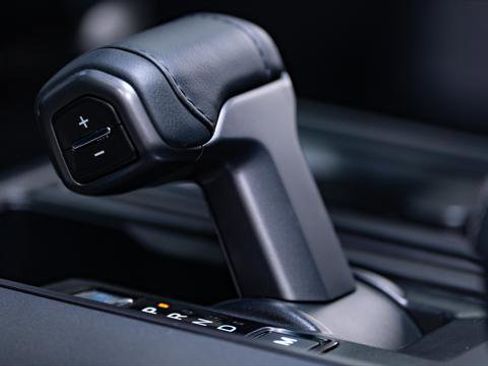 Used 2025 Ford F150 Lariat w/ Equipment Group 502A High image 43