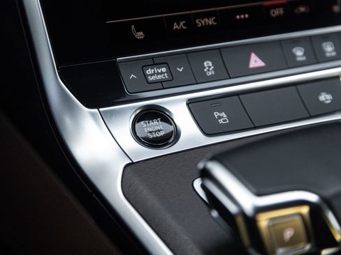 Used 2021 Audi A6 Premium Plus w/ Premium Plus Package image 25