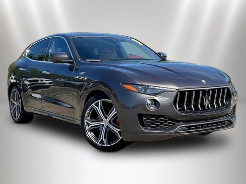 Used 2023 Maserati Levante GT AWD/4WD image 3