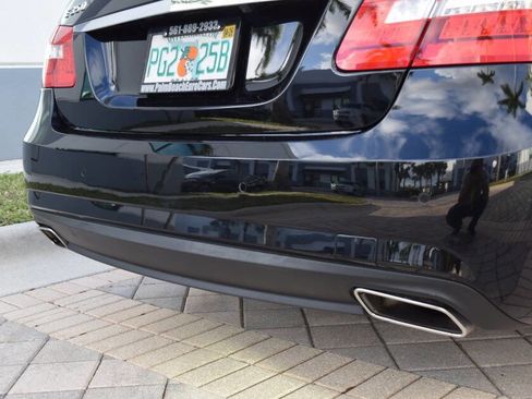 Used 2010 Mercedes-Benz E 350 4MATIC Sedan image 21