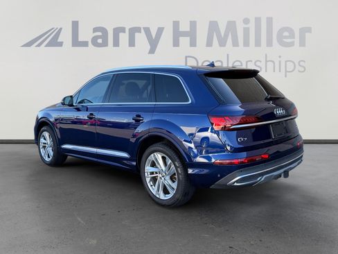 Used 2021 Audi Q7 3.0T Premium Plus w/ Premium Plus Package AWD/4WD image 3
