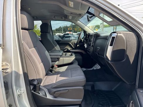 Used 2019 Chevrolet Silverado 1500 LT AWD/4WD image 18