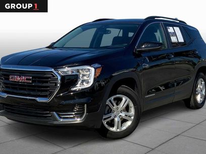 Used 2024 GMC Terrain SLE w/ Driver Convenience Package