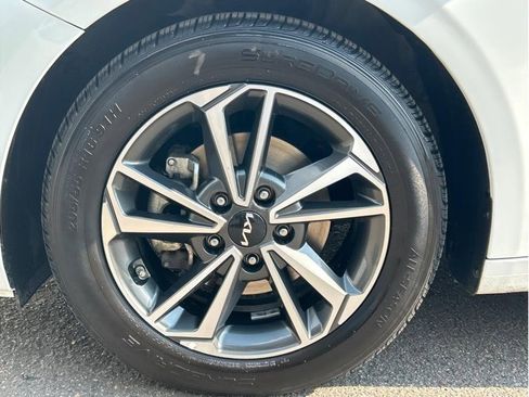 Used 2023 Kia Forte LXS FWD image 22