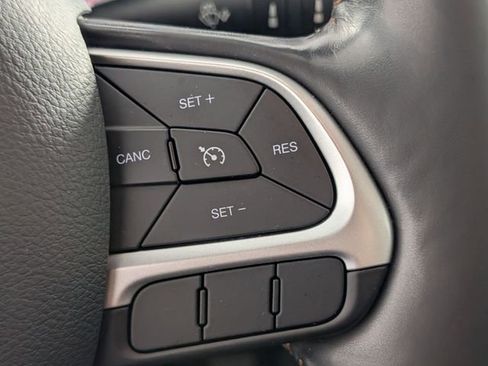 Used 2019 Jeep Compass Latitude w/ Popular Equipment Group AWD/4WD image 16