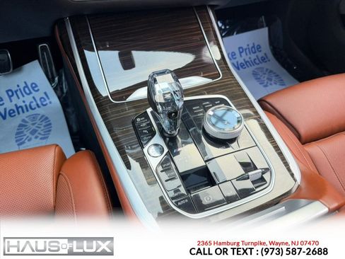 Used 2021 BMW X7 M50i AWD/4WD image 39