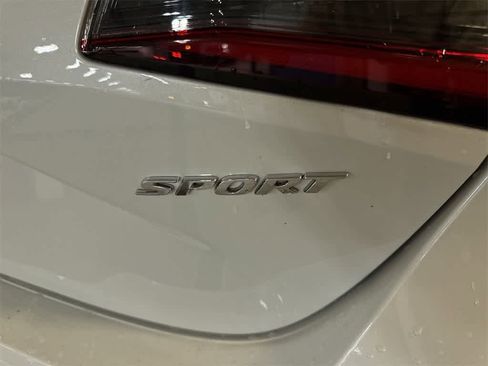 Used 2023 Honda Civic Sport image 25