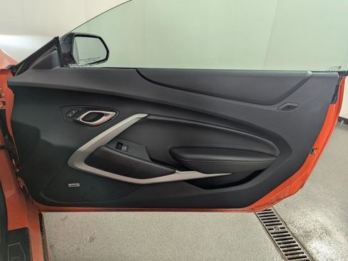 Used 2020 Chevrolet Camaro LT image 16