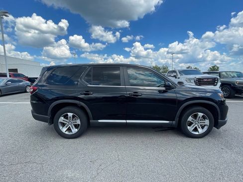 Used 2024 Honda Pilot EX-L image 8
