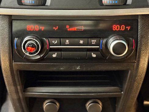 Used 2019 BMW X6 xDrive50i w/ M Sport Package AWD/4WD image 17