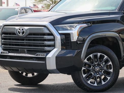Used 2025 Toyota Tundra Limited image 15