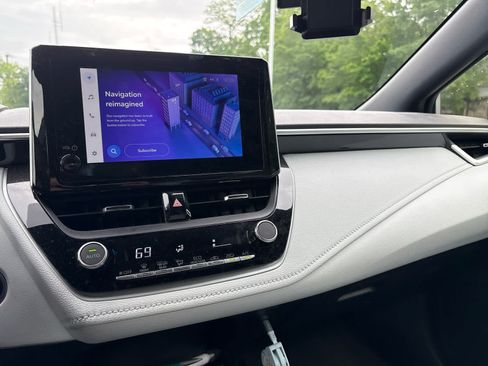 Used 2023 Toyota Corolla SE FWD image 16