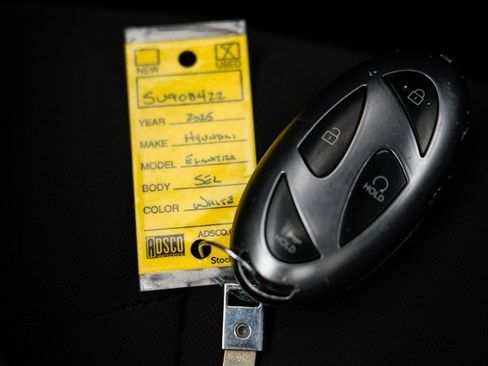 Used 2025 Hyundai Elantra SEL image 35