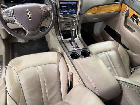 Used 2015 Lincoln MKX FWD w/ Equipment Group 101A image 13