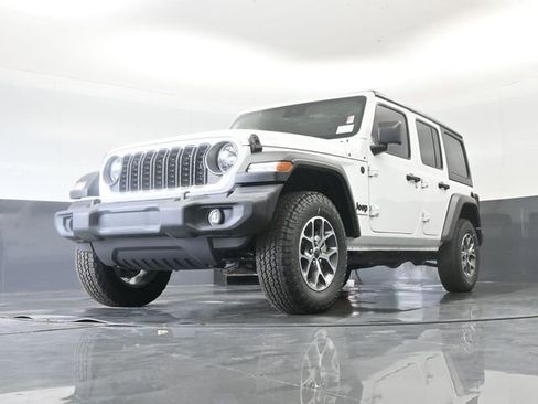 Used 2025 Jeep Wrangler Unlimited Sport AWD/4WD image 45