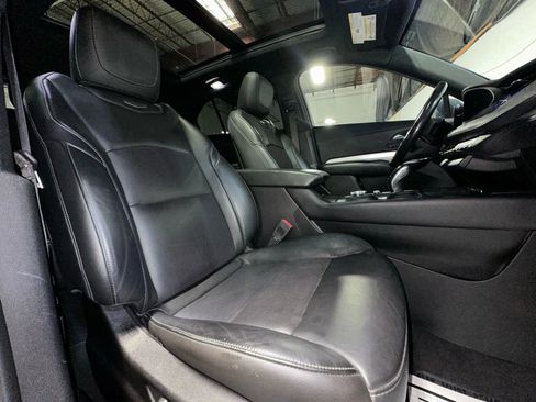 Used 2019 Cadillac XT4 Premium Luxury image 34