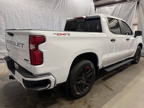 Used 2024 Chevrolet Silverado 1500 RST w/ Redline Edition AWD/4WD image 6