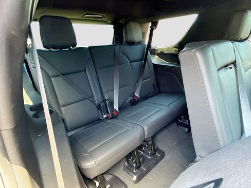 Used 2025 Chevrolet Tahoe LT RWD image 31