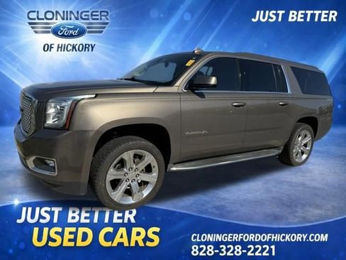 Used 2016 GMC Yukon XL SLT w/ Open Road Package AWD/4WD image 1