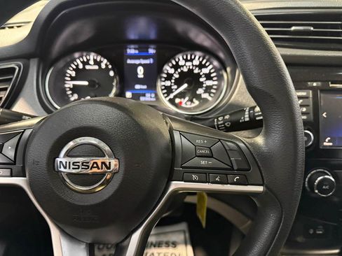 Used 2021 Nissan Rogue Sport S FWD image 11