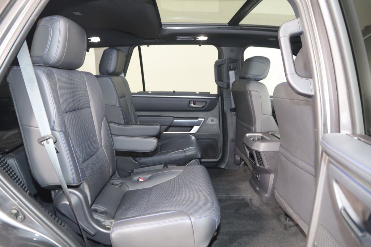 Used 2024 Toyota Sequoia Platinum AWD/4WD image 15