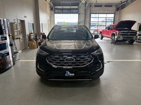 Used 2020 Ford Edge SEL w/ Convenience Package AWD/4WD image 3