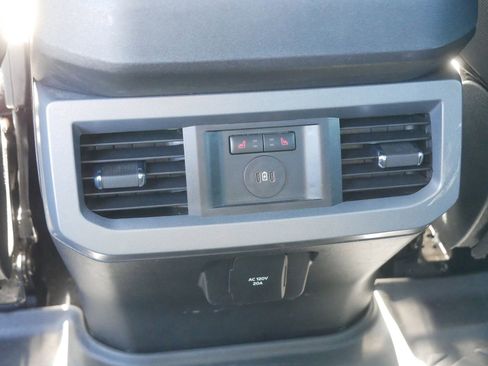 Certified 2025 Ford F350 Lariat w/ Lariat Ultimate Package AWD/4WD image 24