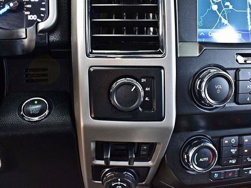Used 2020 Ford F350 Lariat w/ Lariat Ultimate Package AWD/4WD image 37