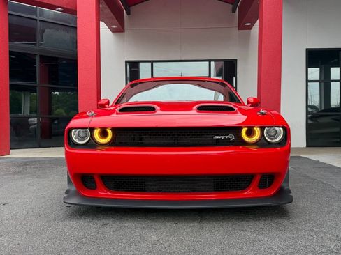 Used 2020 Dodge Challenger SRT Hellcat RWD image 2