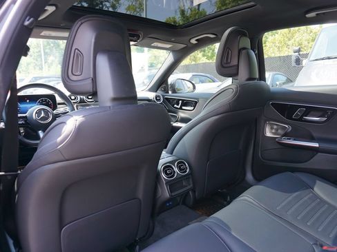 Used 2024 Mercedes-Benz C 300 Sedan image 21