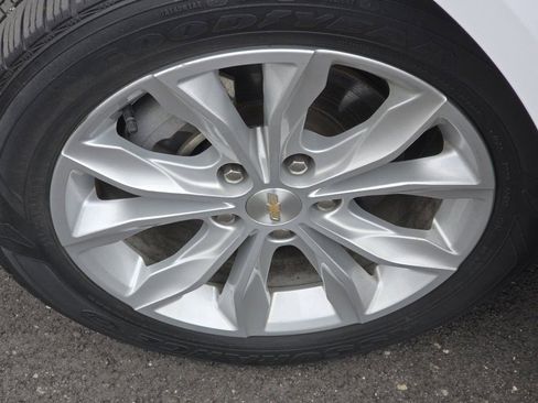 Used 2024 Chevrolet Malibu LT FWD image 31